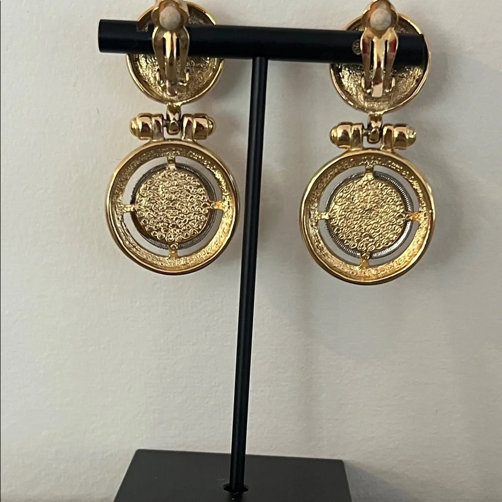 N/A elegant drop
